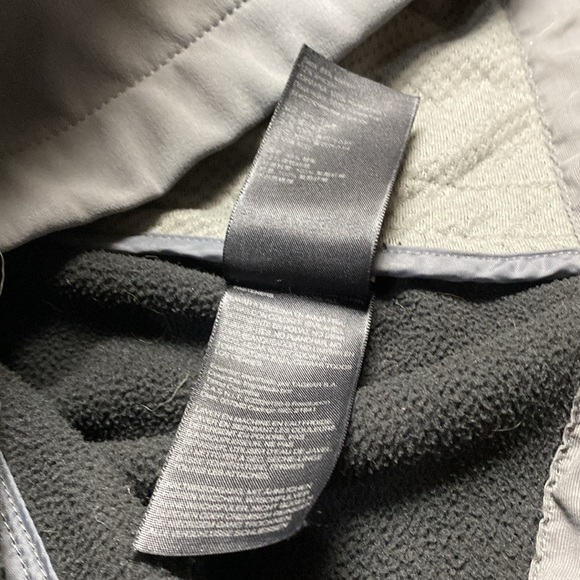 Marmot Men's Grey Jacket - Picture 10 of 10